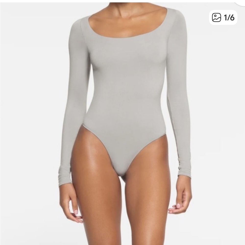 SKIMS Essentials Gray Long Sleeve Bodysuit